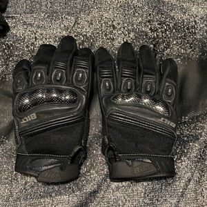Men’s motorcycle gloves